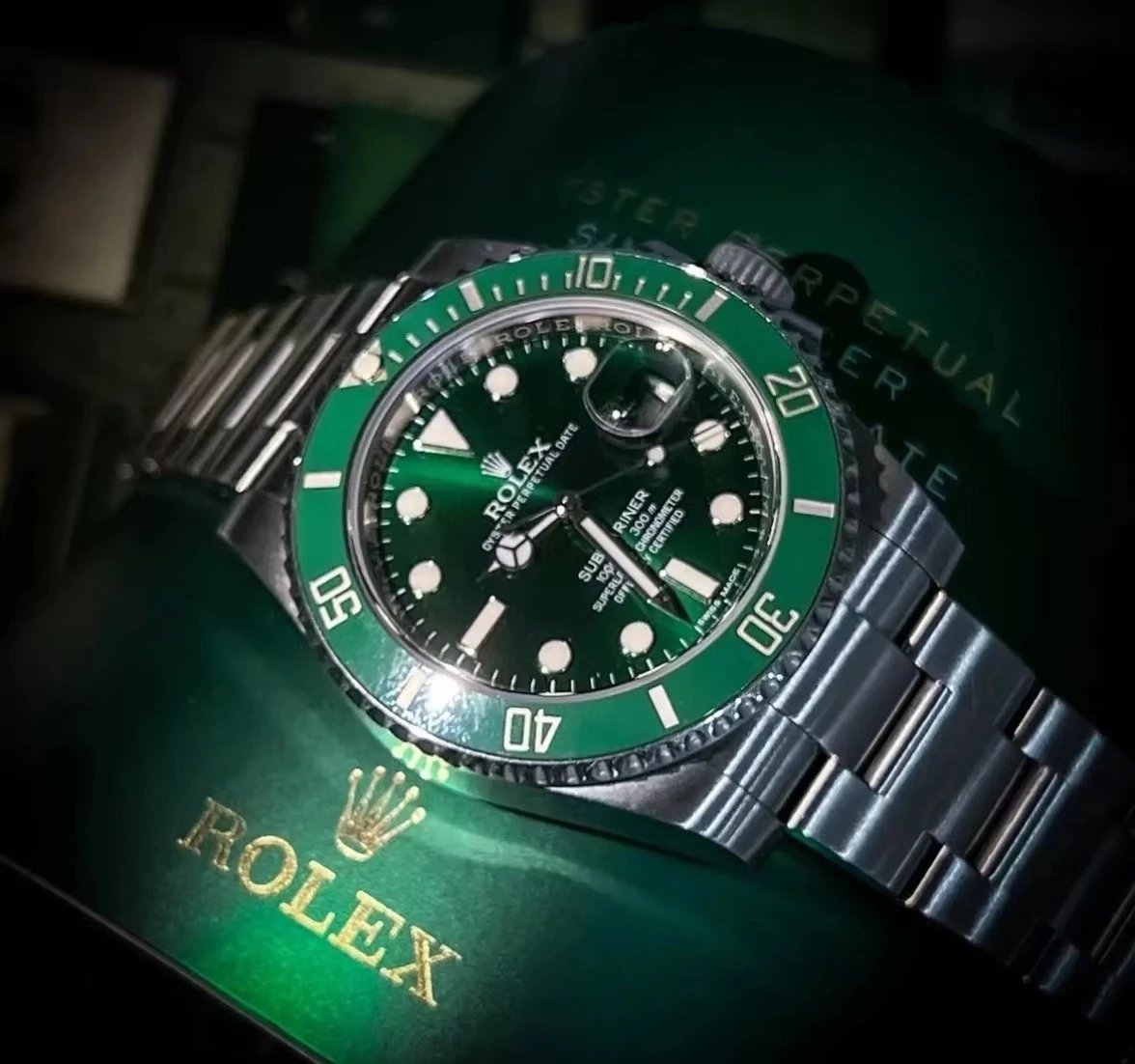 C40 green Submariner Danton 3135 movement : r/Repdesignerwatch1